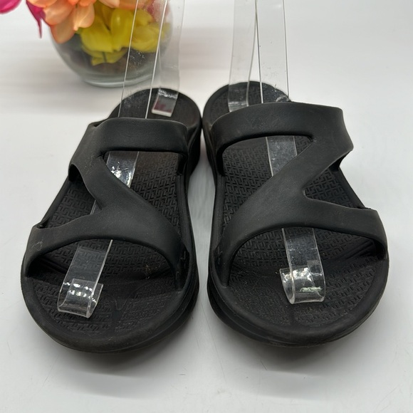Telic Black Z Strap Sandals Size XS - Picture 2 of 7